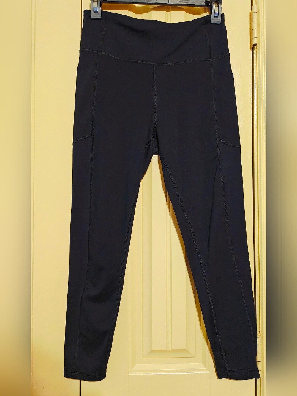 Victoria's Secret Studio Leggings Size 8 Short Black High Rise 22" Inseam